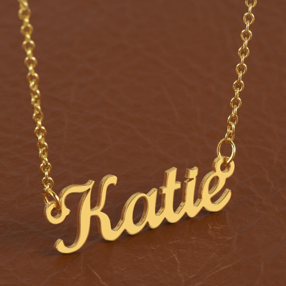 Personalized Name Necklace – A Gift as Unique as Your Love