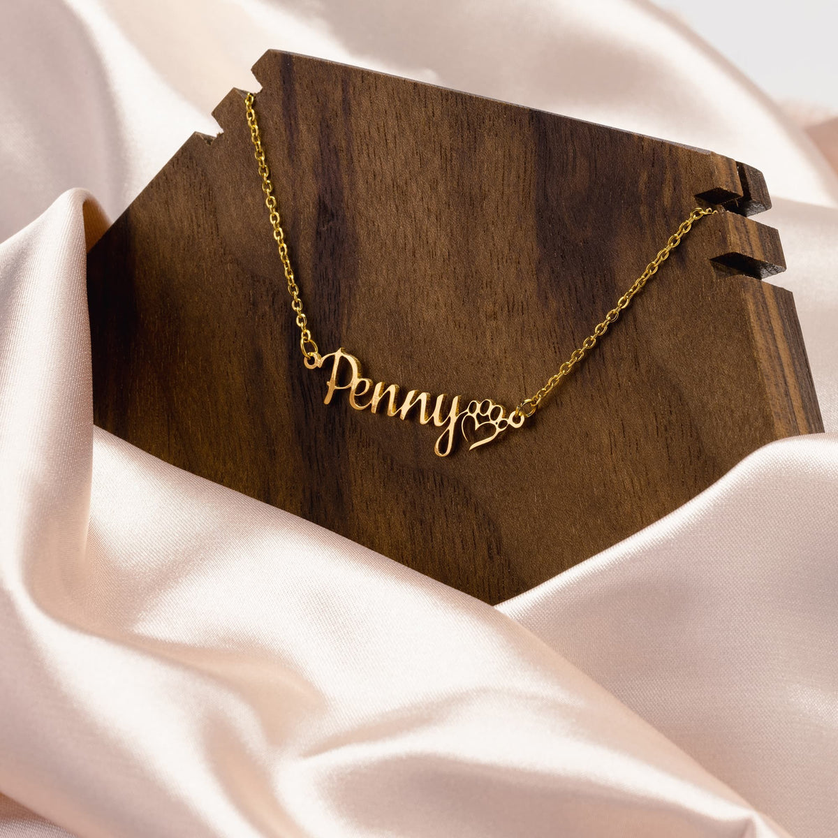 dod mom necklace