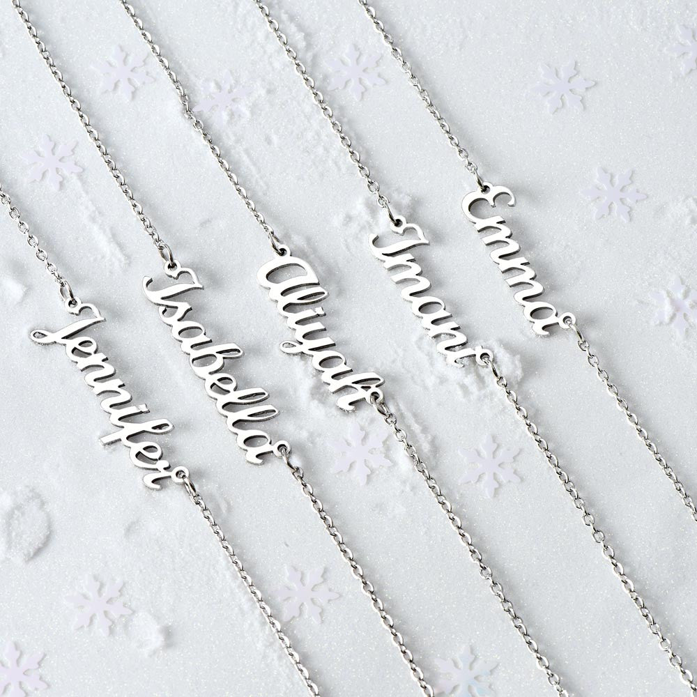 Personalized Name Necklace – A Gift as Unique as Your Love