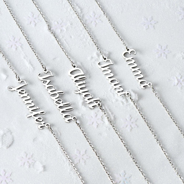 Personalized Name Necklace – A Gift as Unique as Your Love